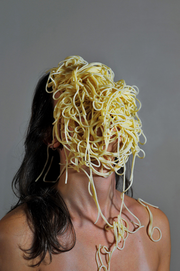 emanuela franchini photography, Spaghetti, self portrait with food on face